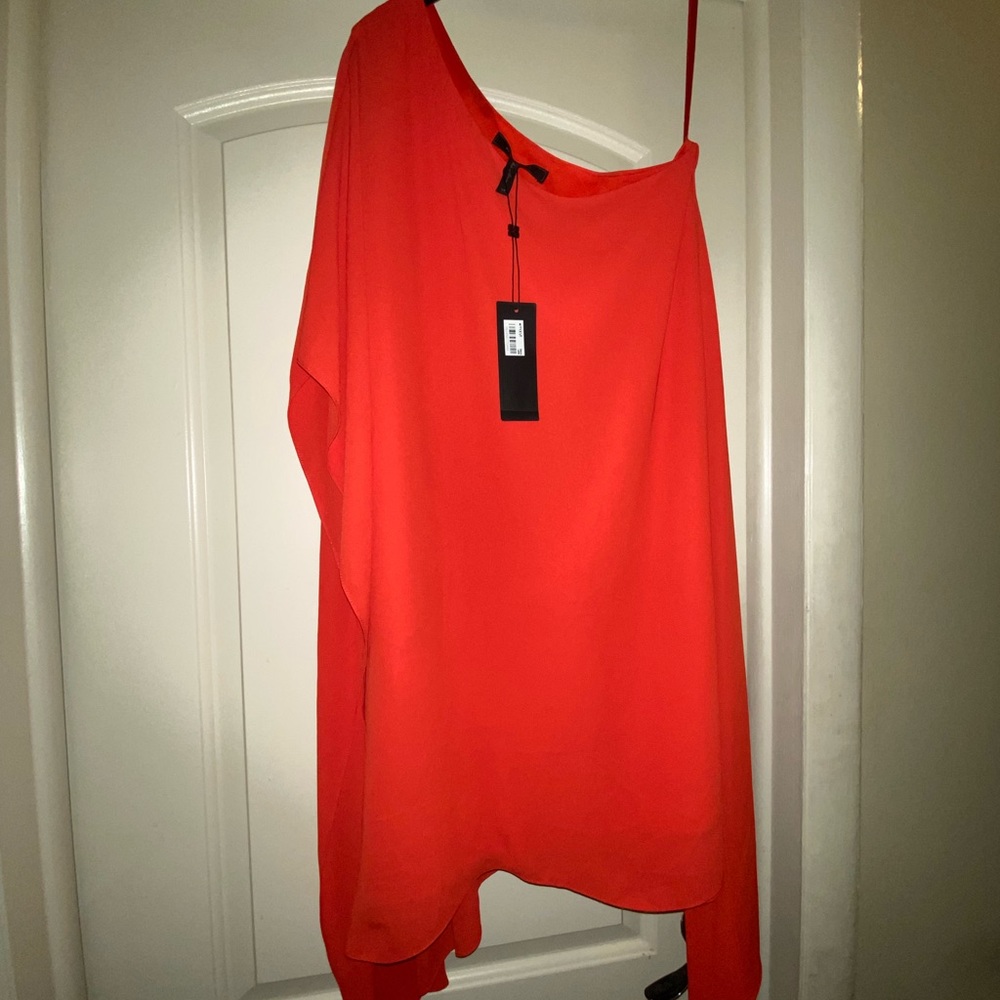 One shoulder dress